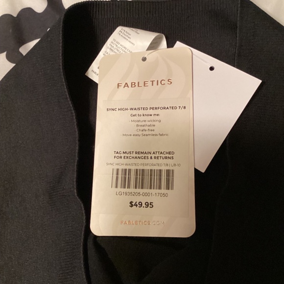 NWT Fabletics Sync High Waisted Perforated 7/8 - Picture 3 of 3